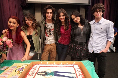 Elizabeth along with her co-stars of Victorious. Read about Elizabeth's career, profession, occcupation